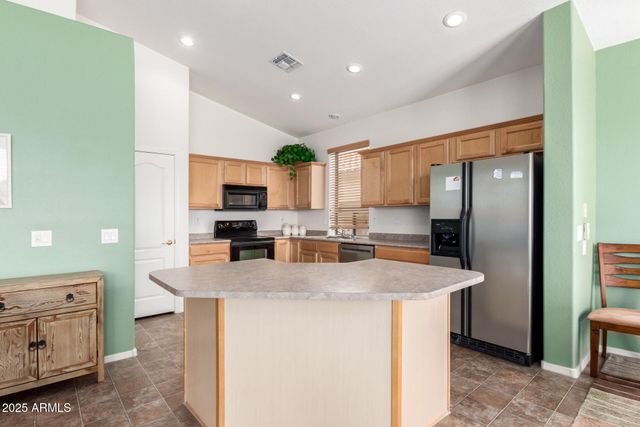 18131 W Addie Lane, Surprise, AZ 85374