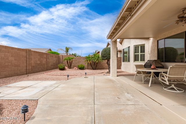 18131 W Addie Lane, Surprise, AZ 85374