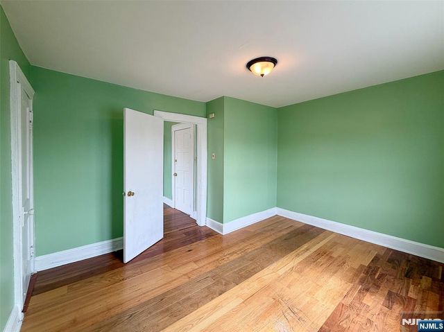 231 Myrtle Avenue, Irvington, NJ 07111
