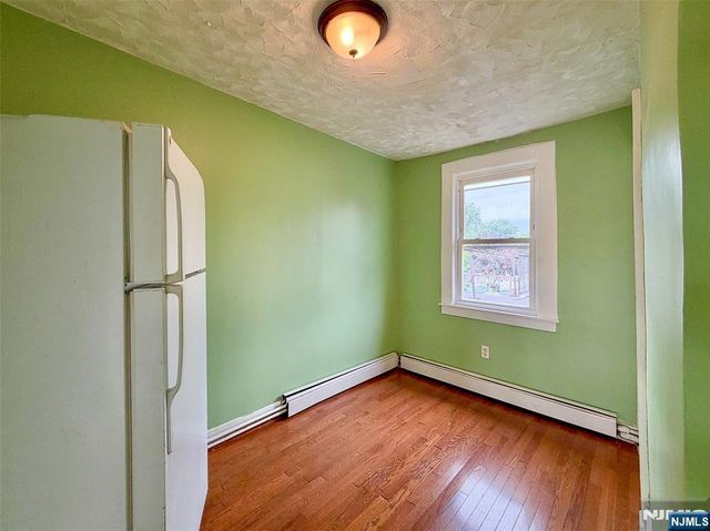 231 Myrtle Avenue, Irvington, NJ 07111