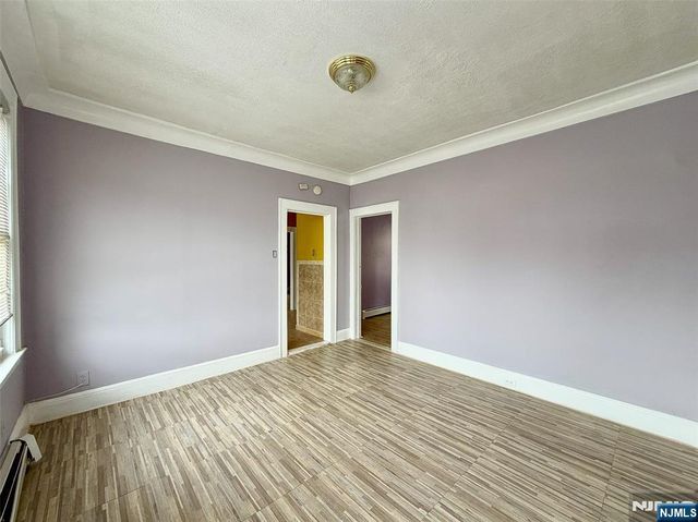 231 Myrtle Avenue, Irvington, NJ 07111