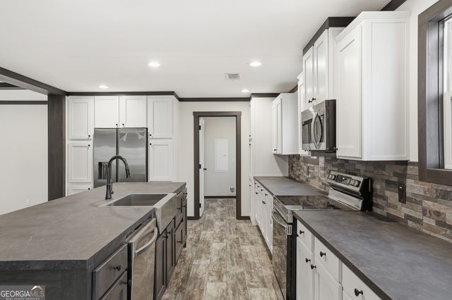 196 Hicks Trail, Toccoa, GA 30577