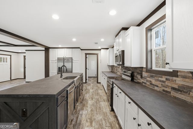 196 Hicks Trail, Toccoa, GA 30577