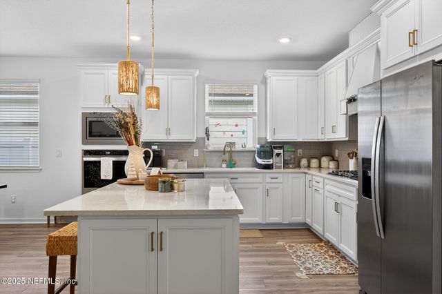 357 MUHLY GRASS Street, Yulee, FL 32097