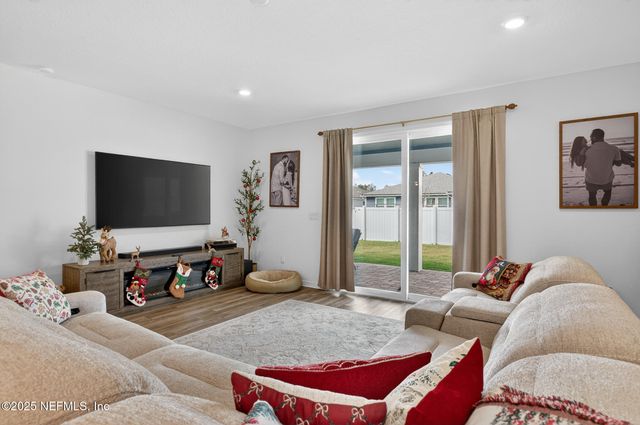 357 MUHLY GRASS Street, Yulee, FL 32097