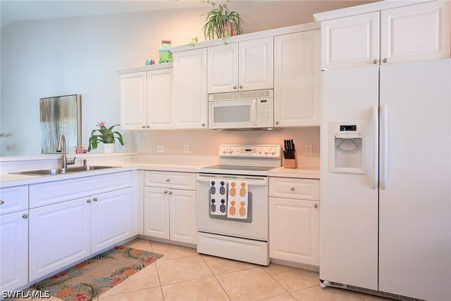 8620 Cedar Hammock CIR 1121, Naples, FL 34112