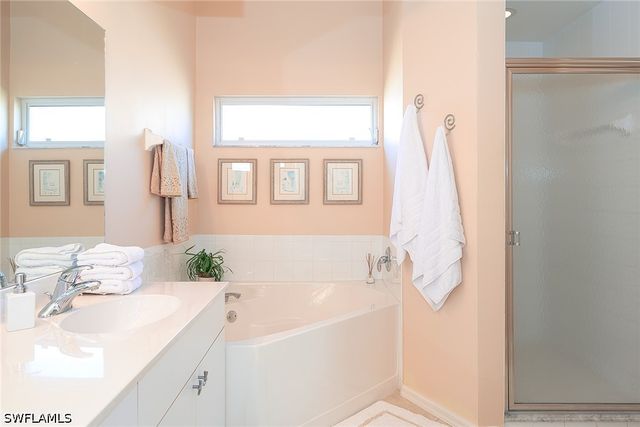 8620 Cedar Hammock CIR 1121, Naples, FL 34112