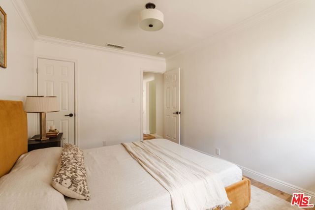 2223 Alsace Avenue, Los Angeles, CA 90016