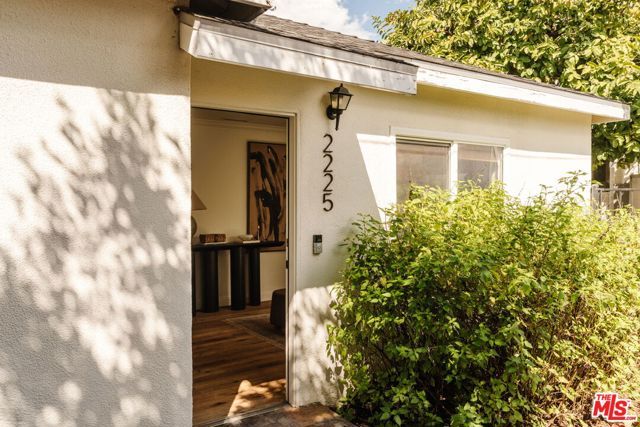 2223 Alsace Avenue, Los Angeles, CA 90016