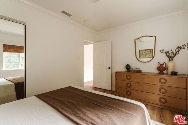 2223 Alsace Avenue, Los Angeles, CA 90016