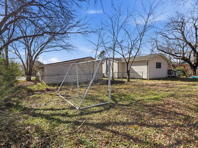 701 Audra Lane, Denton, TX 76209