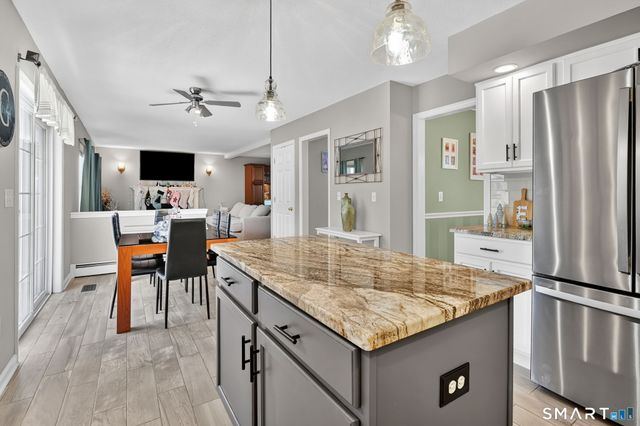 27 Merriman Lane, Wallingford, CT 06492