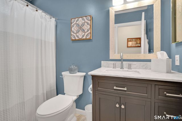 27 Merriman Lane, Wallingford, CT 06492