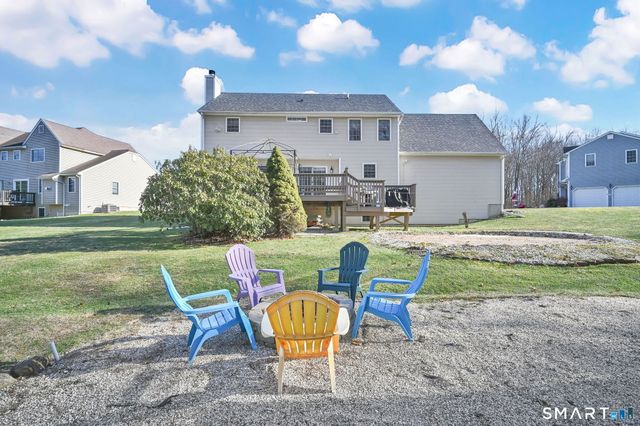 27 Merriman Lane, Wallingford, CT 06492