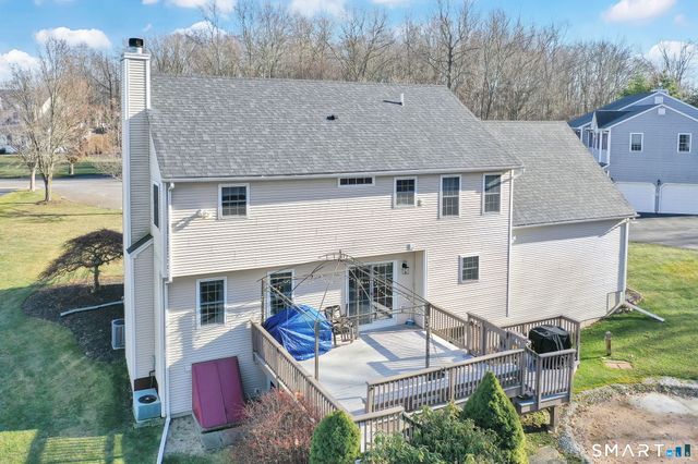 27 Merriman Lane, Wallingford, CT 06492