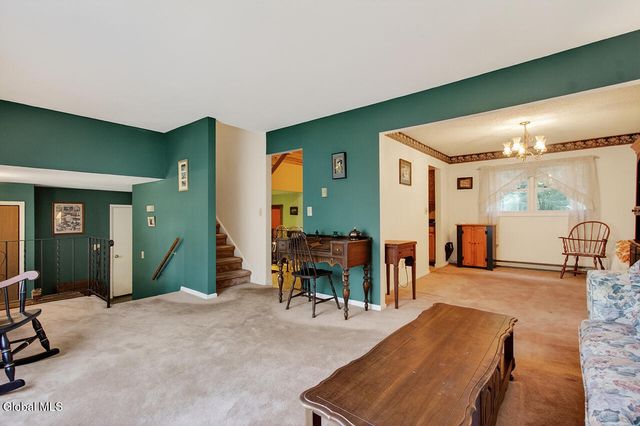 68 Wineberry Lane, Malta, NY 12020