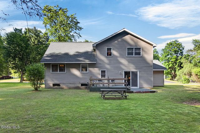 68 Wineberry Lane, Malta, NY 12020