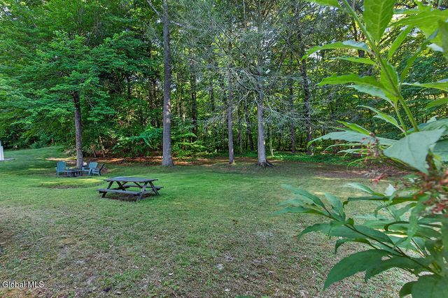 68 Wineberry Lane, Malta, NY 12020