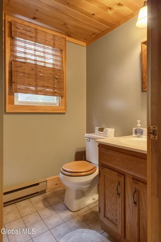 68 Wineberry Lane, Malta, NY 12020