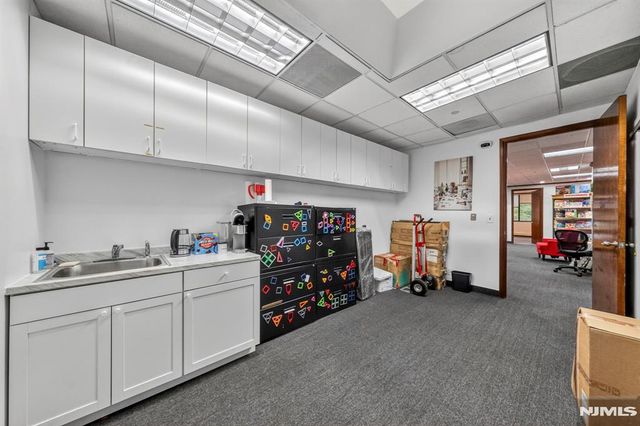 2160 N Central Road 308, Fort Lee, NJ 07024