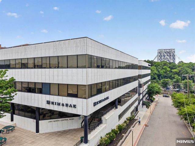 2160 N Central Road 308, Fort Lee, NJ 07024