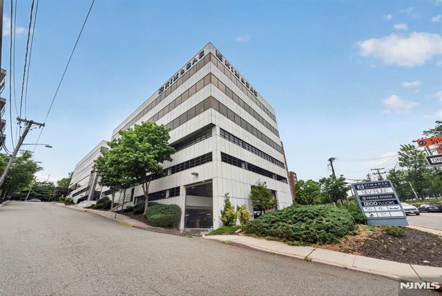 2160 N Central Road 308, Fort Lee, NJ 07024