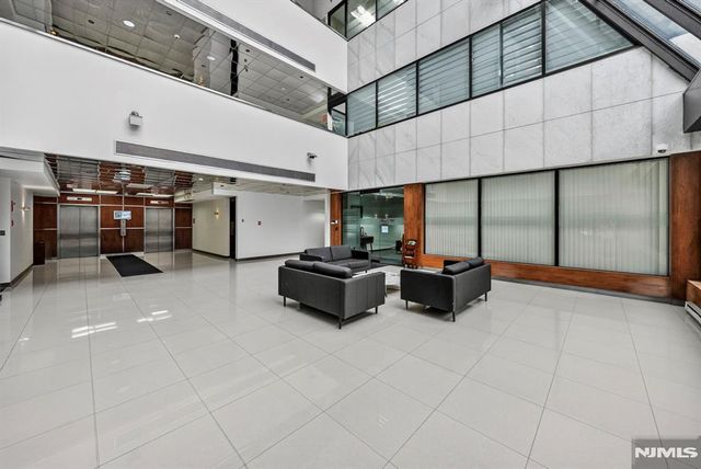 2160 N Central Road 308, Fort Lee, NJ 07024