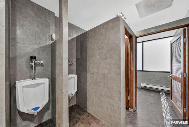 2160 N Central Road 308, Fort Lee, NJ 07024