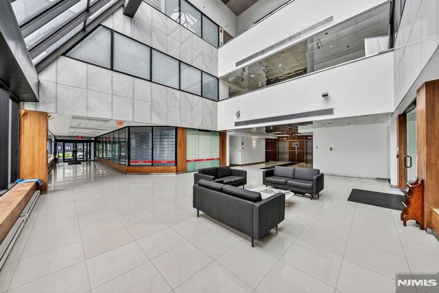 2160 N Central Road 308, Fort Lee, NJ 07024