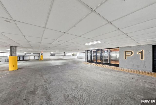 2160 N Central Road 308, Fort Lee, NJ 07024