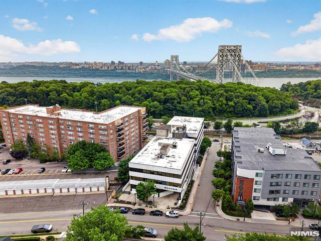 2160 N Central Road 308, Fort Lee, NJ 07024