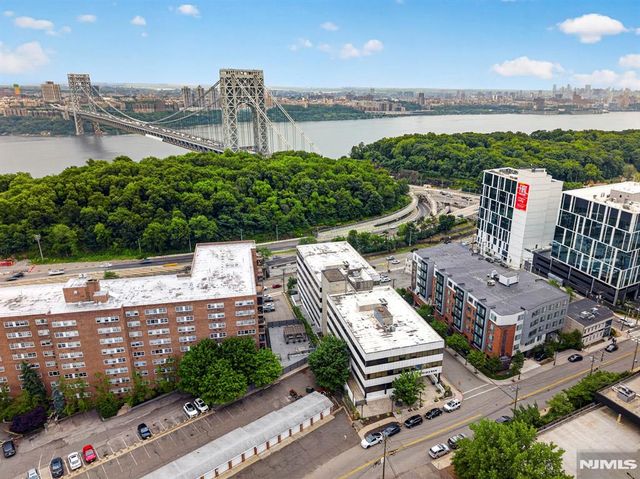 2160 N Central Road 308, Fort Lee, NJ 07024