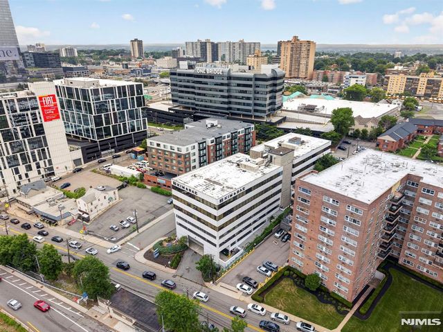2160 N Central Road 308, Fort Lee, NJ 07024