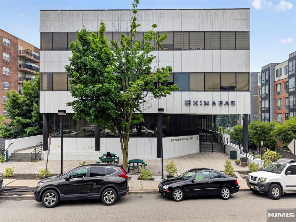 2160 N Central Road 308, Fort Lee, NJ 07024