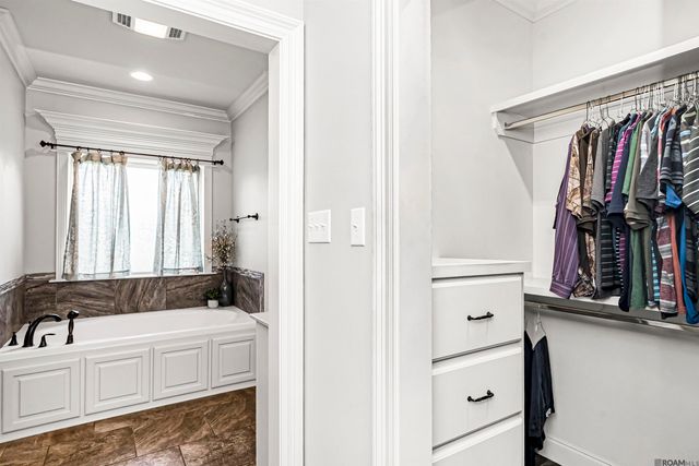 39102 Driftwood Crossing Ct, Gonzales, LA 70737