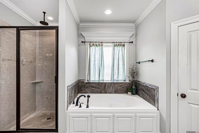 39102 Driftwood Crossing Ct, Gonzales, LA 70737