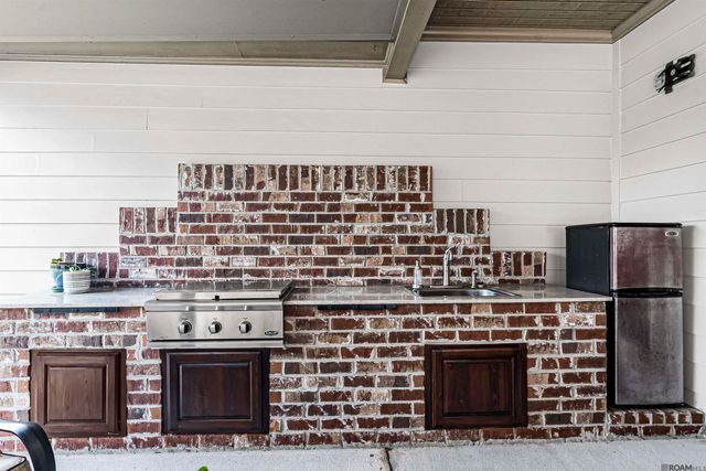 39102 Driftwood Crossing Ct, Gonzales, LA 70737