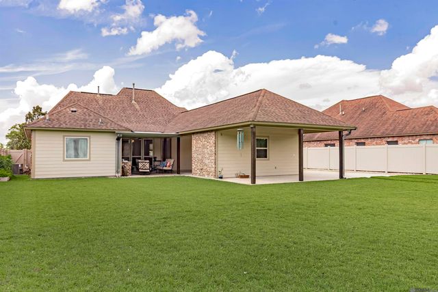 39102 Driftwood Crossing Ct, Gonzales, LA 70737