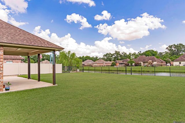 39102 Driftwood Crossing Ct, Gonzales, LA 70737