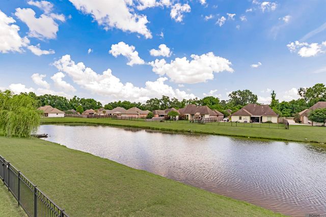 39102 Driftwood Crossing Ct, Gonzales, LA 70737
