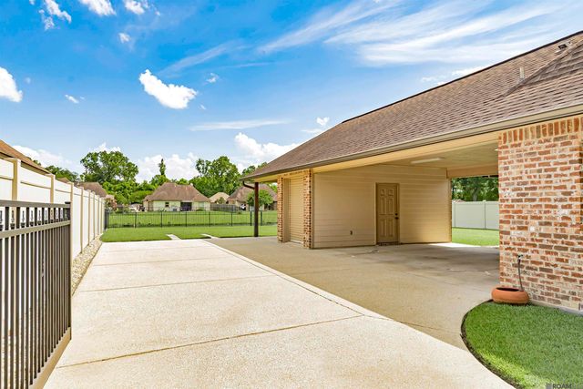 39102 Driftwood Crossing Ct, Gonzales, LA 70737
