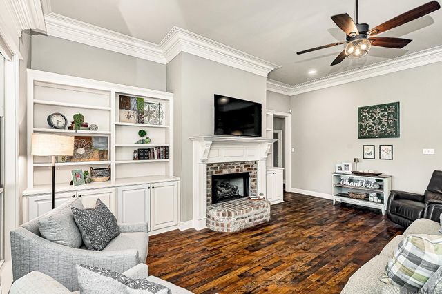 39102 Driftwood Crossing Ct, Gonzales, LA 70737