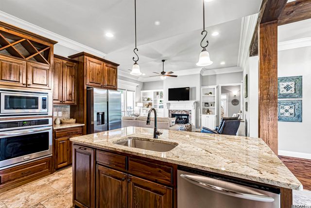 39102 Driftwood Crossing Ct, Gonzales, LA 70737