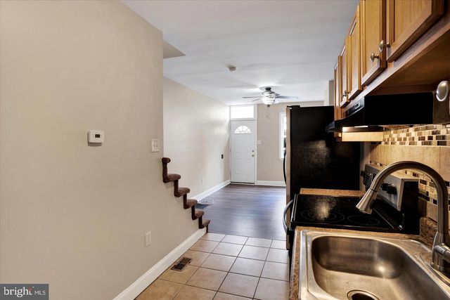 2010 E BOSTON ST, Philadelphia, PA 19125