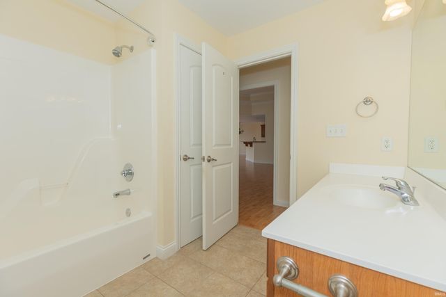 4449 Winsley Cove, Evansville, IN 47725
