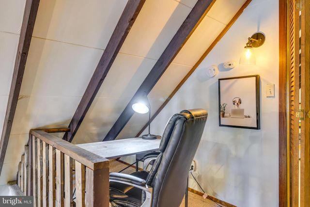 2158 TUSCARORA DR, Pocono Lake, PA 18347