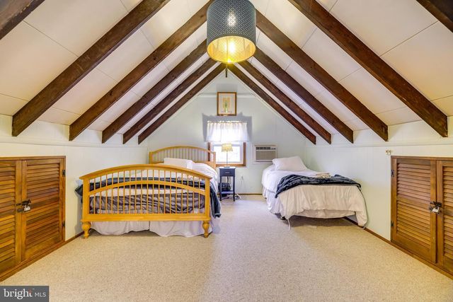 2158 TUSCARORA DR, Pocono Lake, PA 18347