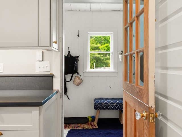 54 Bayview Street, Burlington, VT 05401