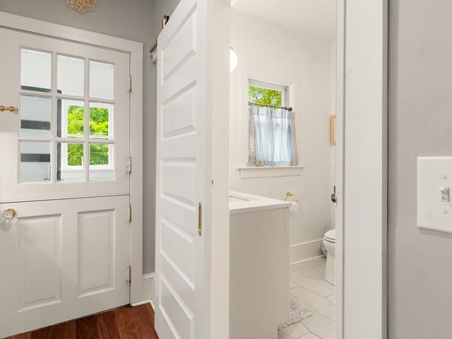 54 Bayview Street, Burlington, VT 05401