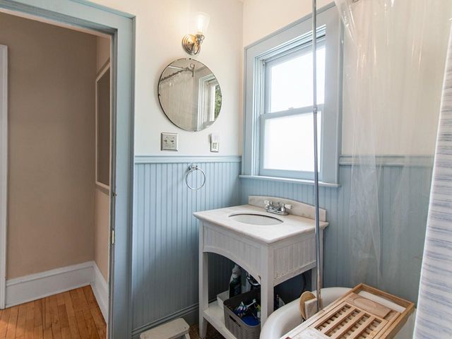 54 Bayview Street, Burlington, VT 05401